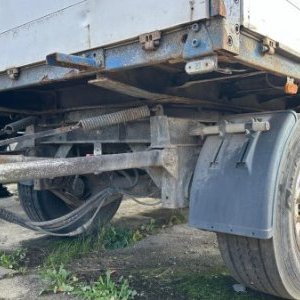 foto 18t pryczepa laduje 6.9m 14.2t dobre opony Panav PV18